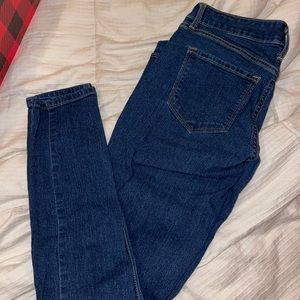 Old Navy Super Skinny Mid Rise Size 4